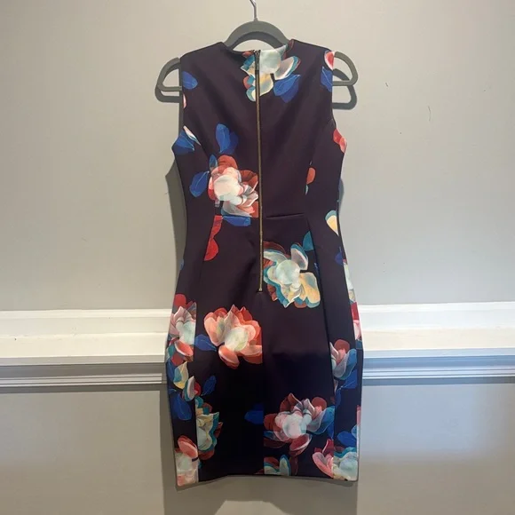 Calvin Klein Sleeveless Floral Sheath Dress - Purple - Size 6 - Picture 5 of 7